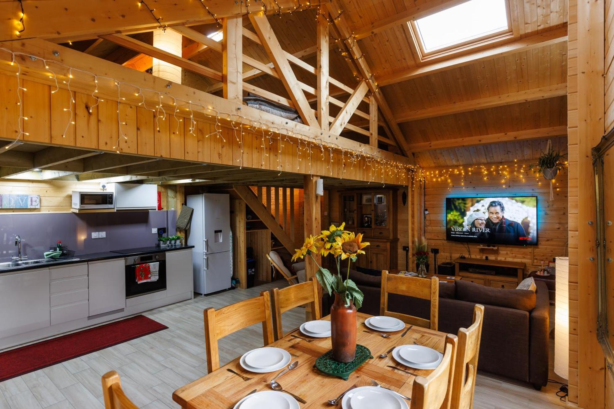 Spacious Cabin Evcharger And Free Parking Near Cambridge Exterior foto